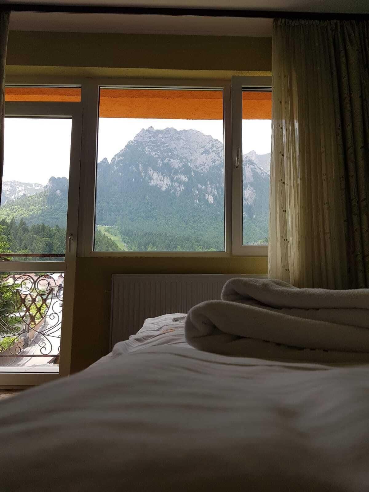 Hotel Iri Буштени Экстерьер фото