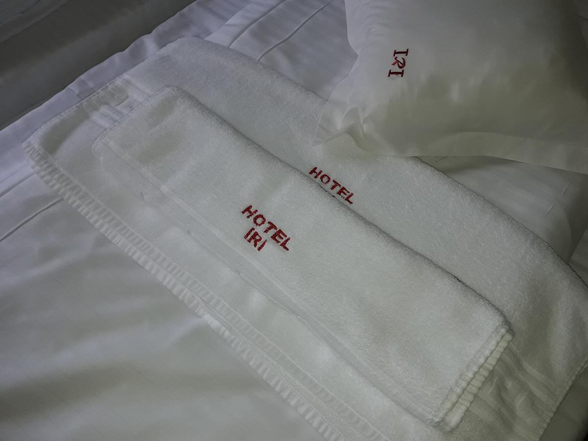 Hotel Iri Буштени Экстерьер фото